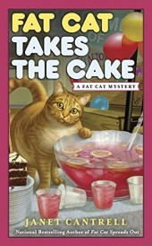 Gato gordo toma la torta