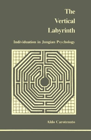 Laberinto Vertical: Individuación en Psicología Junguiana